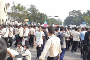 153646_bangladesh_pratidin_Student_demonstration